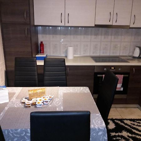 Airport'S Close, Cozy Flat For 6 Persons Apartment Markopoulo Mesogaias Bagian luar foto