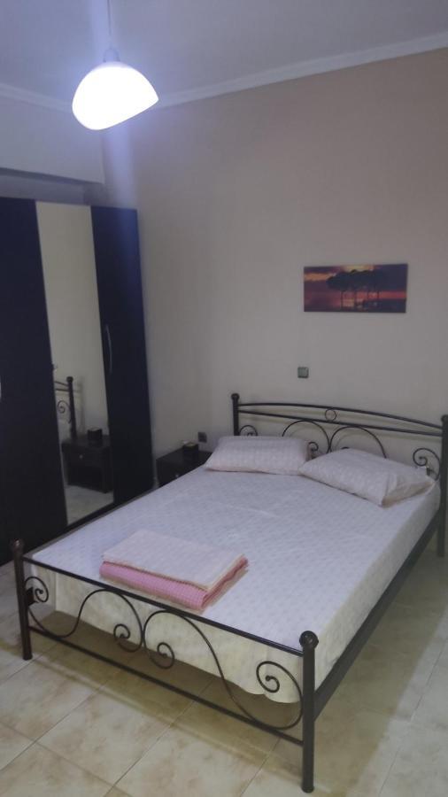 Airport'S Close, Cozy Flat For 6 Persons Apartment Markopoulo Mesogaias Bagian luar foto